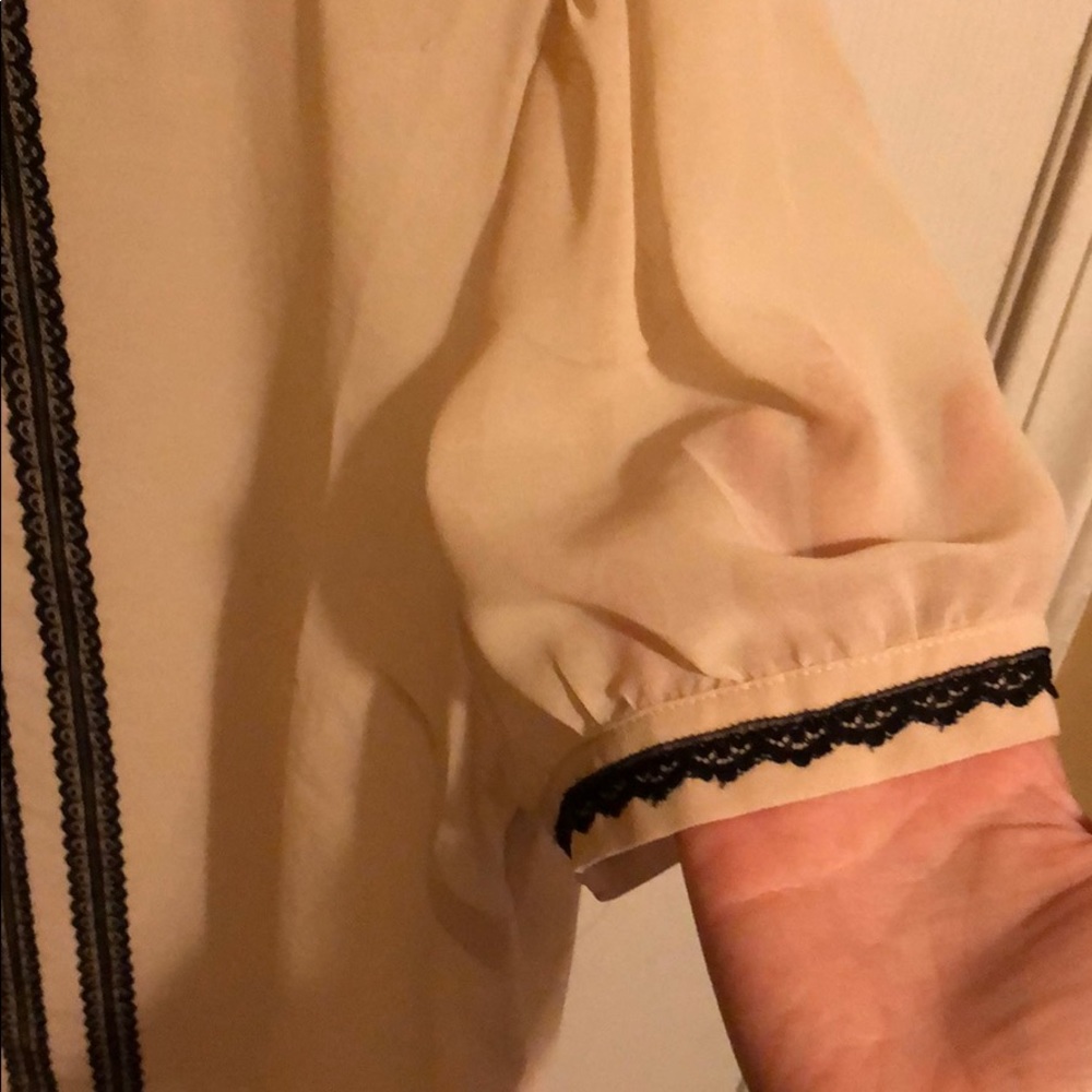 Blouse - Picture 4 of 4